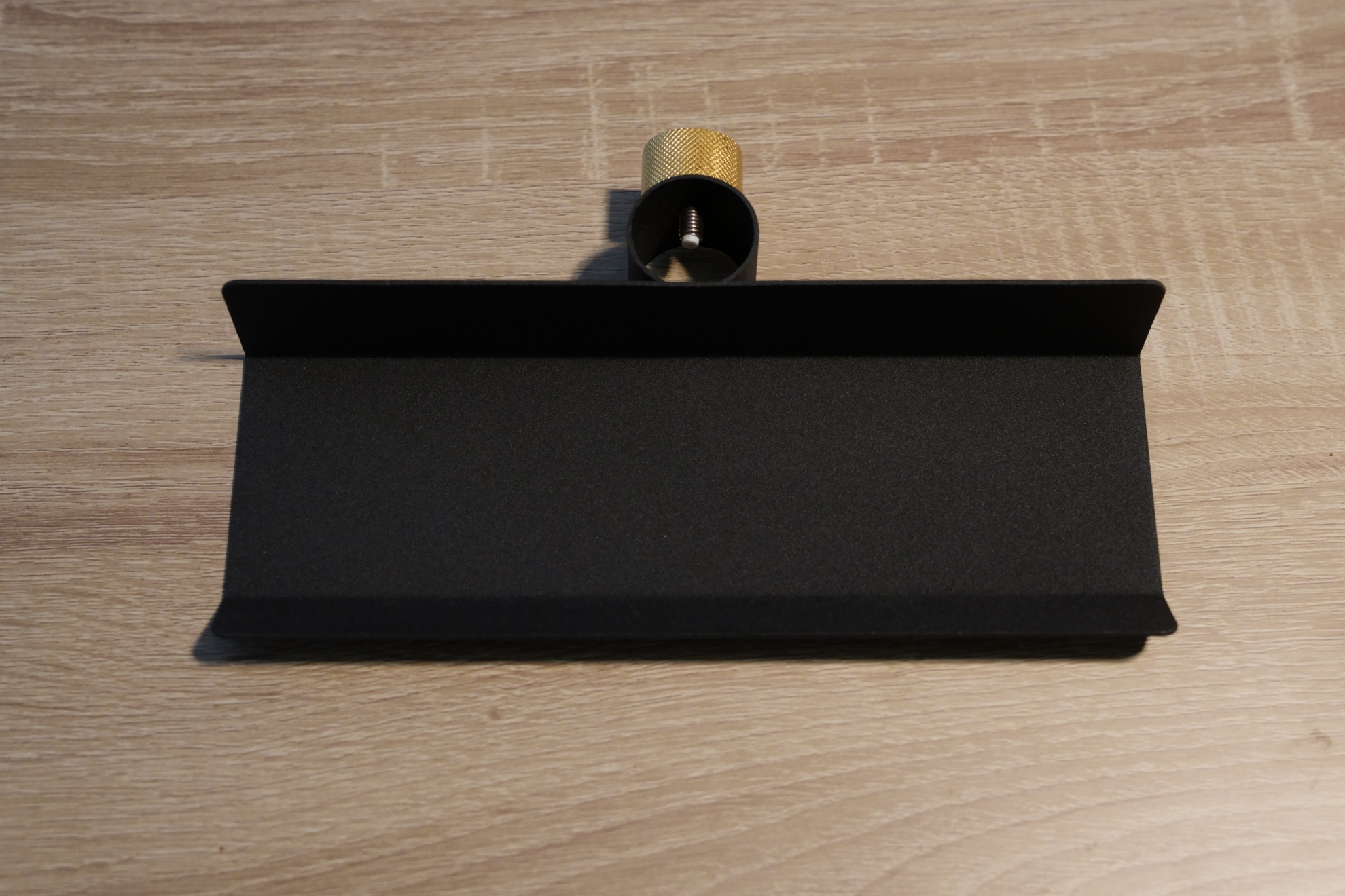 本やレコードなどを置くことができる「Book Stand」